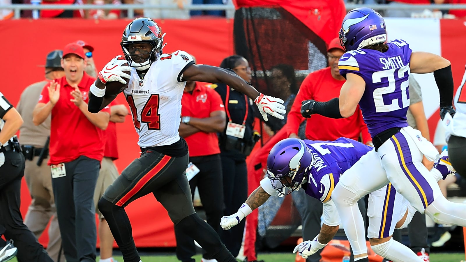 Predicted Stat Line: Buccaneers WR Chris Godwin vs Dallas