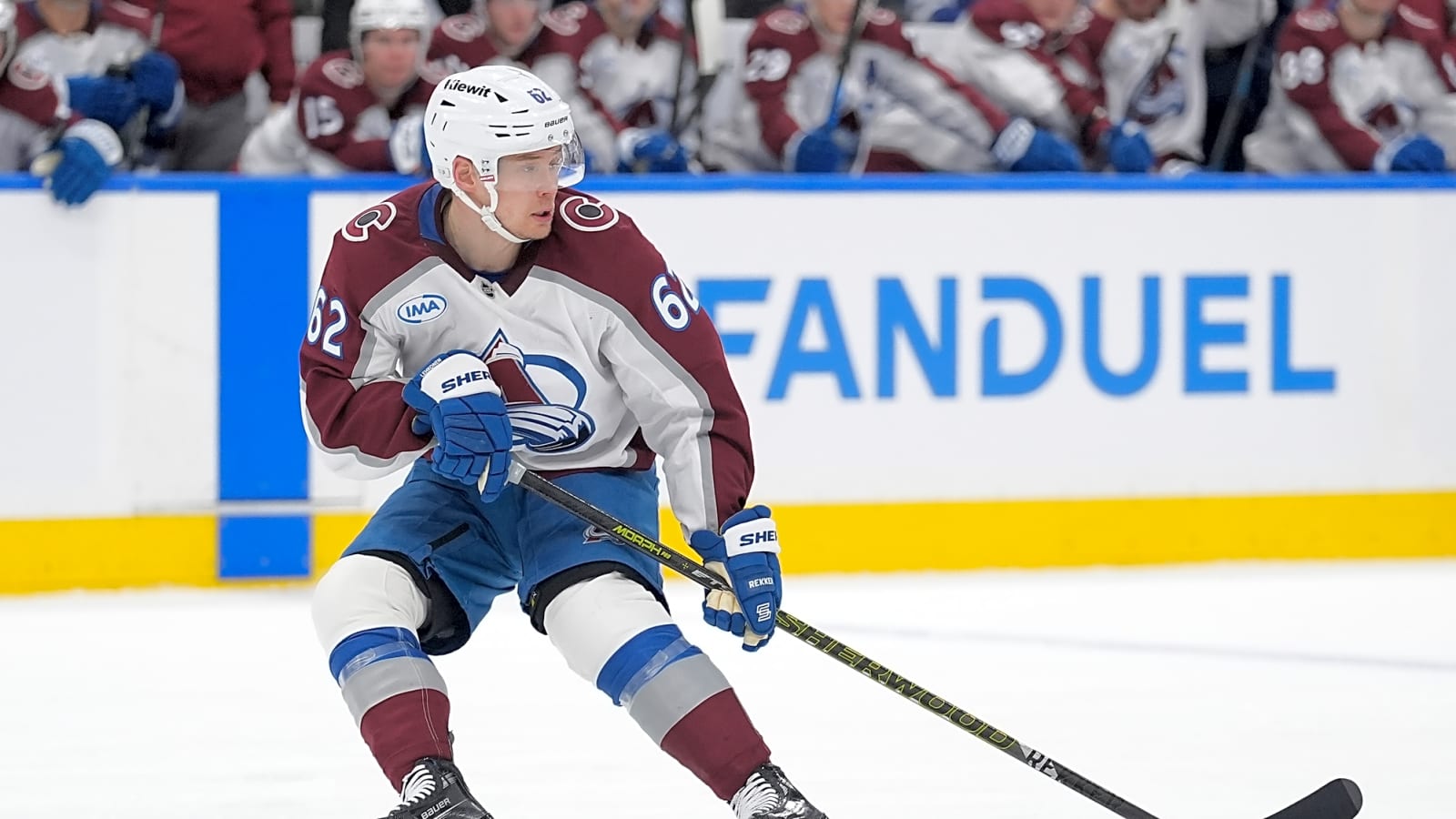 Artturi Lehkonen Returning To Avalanche Lineup