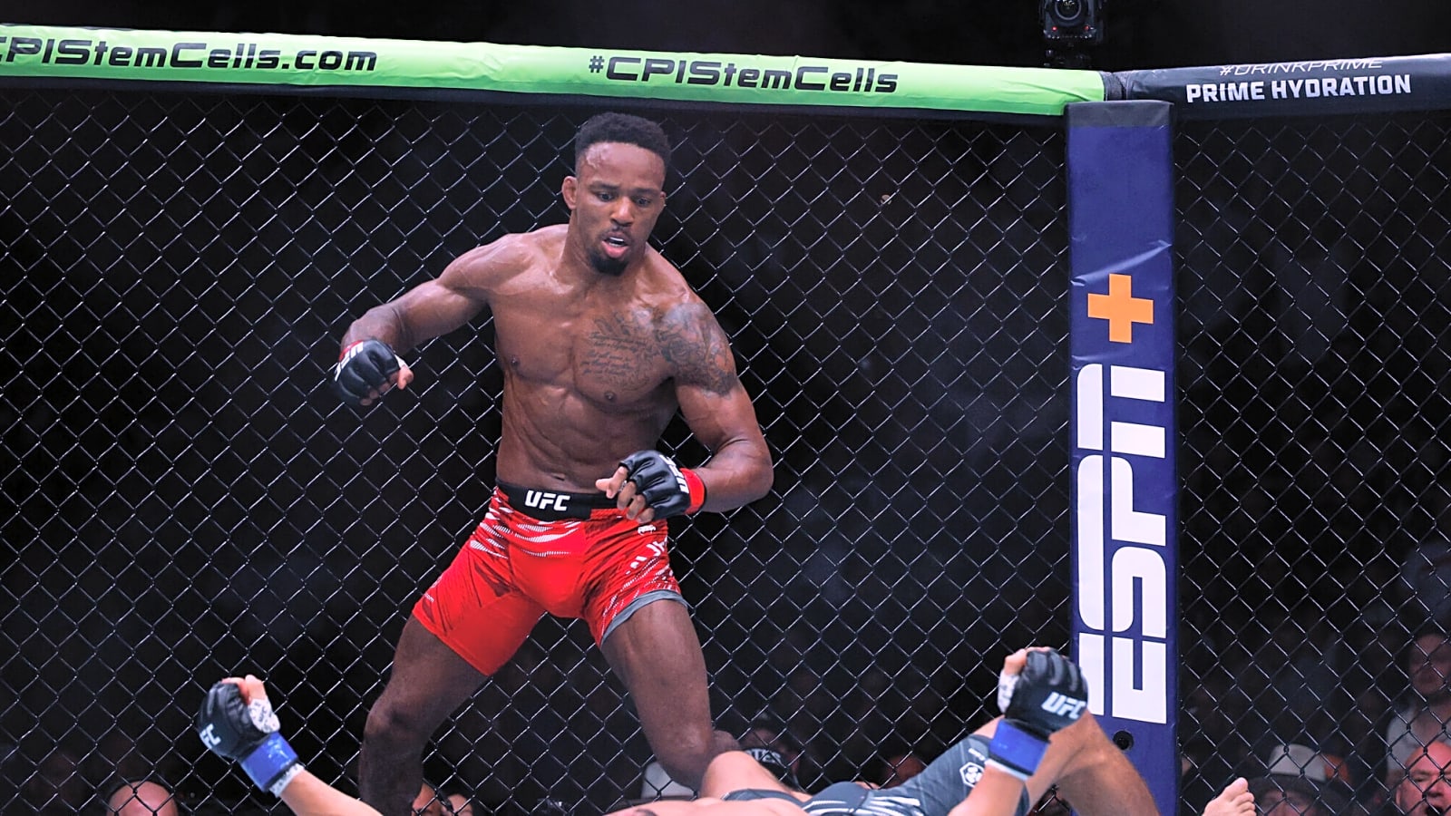 Lerone Murphy knocks Aaron Pico out in UFC 319 co-main event