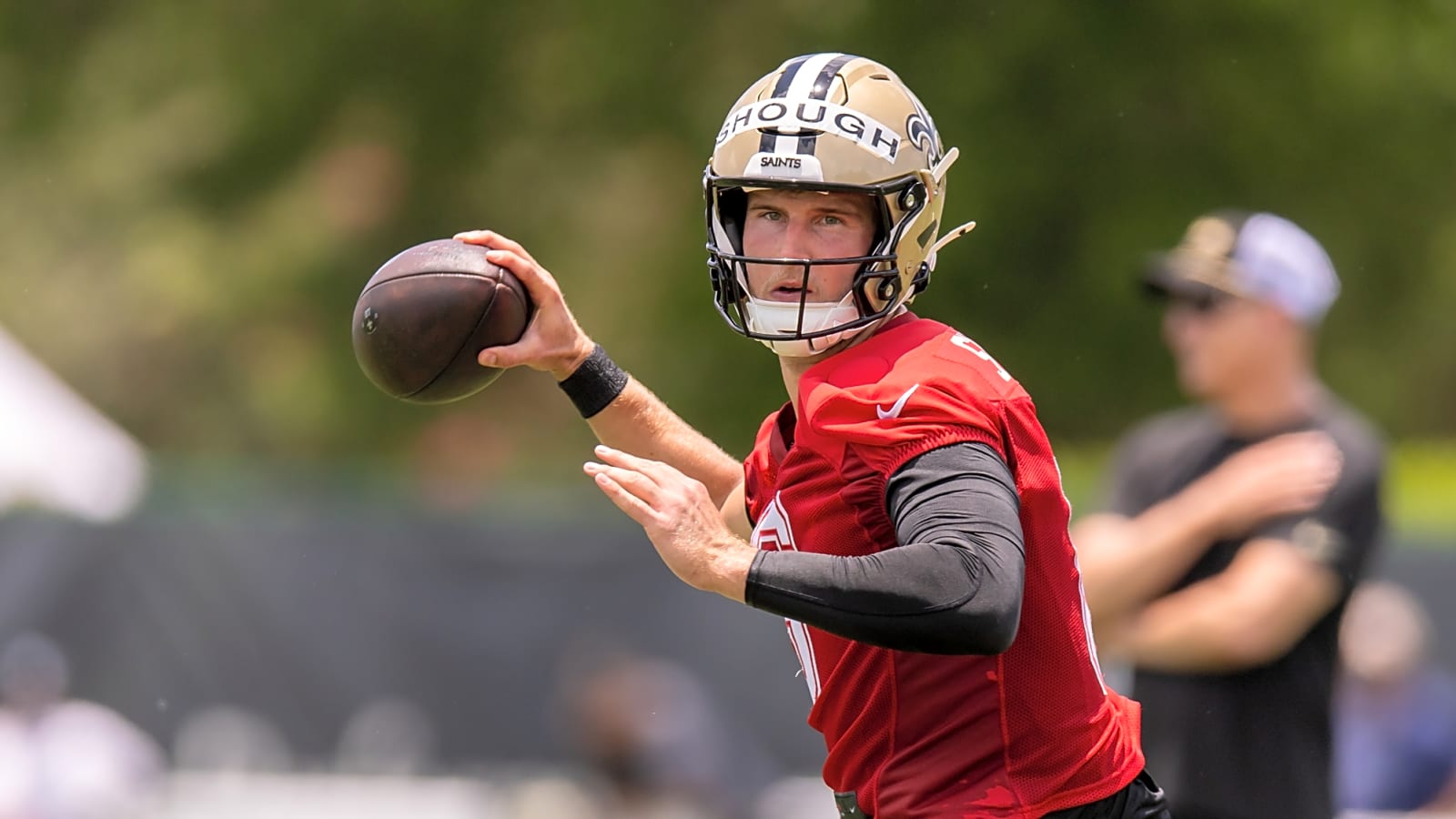 Rookie QB Tyler Shough, Who Is Older Than Amon-Ra St. Brown, Encourages College Players to Not Compare Themselves With Others
