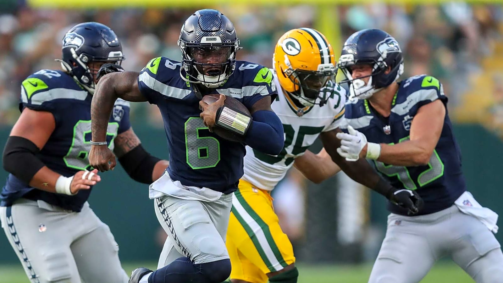 Jalen Milroe Throws First Career Touchdown Pass in Seahawks Preseason Finale