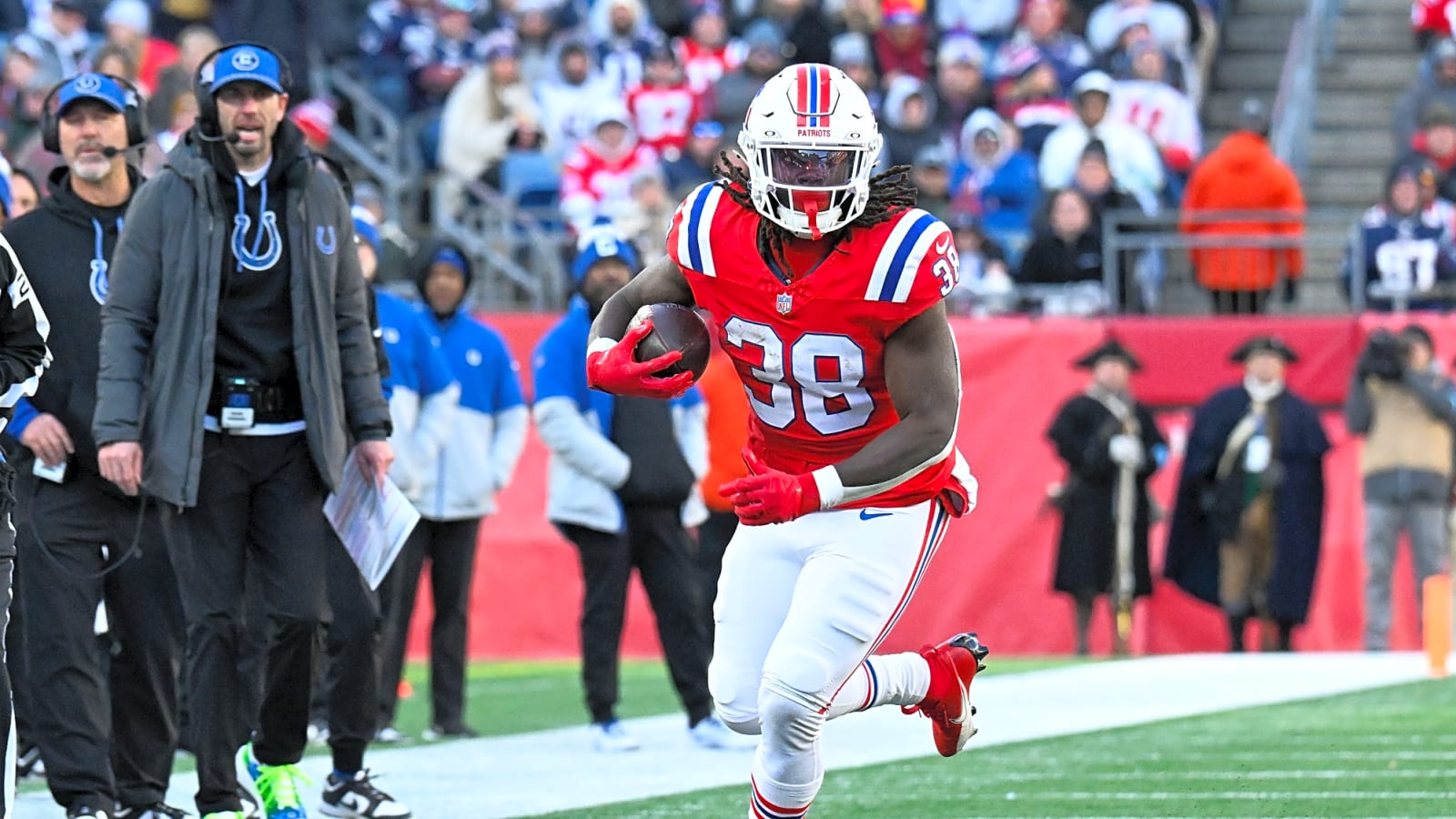Patriots Likely To Reduce RB Rhamondre Stevenson’s Workload