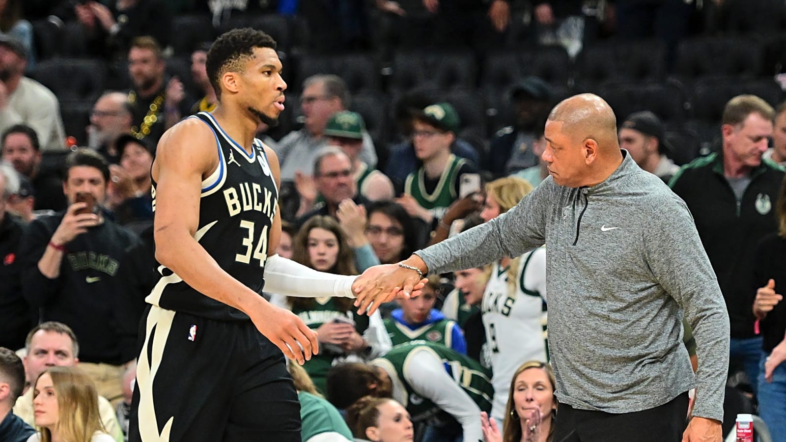 Giannis Antetokounmpo’s Desire to Stay in Milwaukee Pushed Knicks’ Mikal Bridges Extension