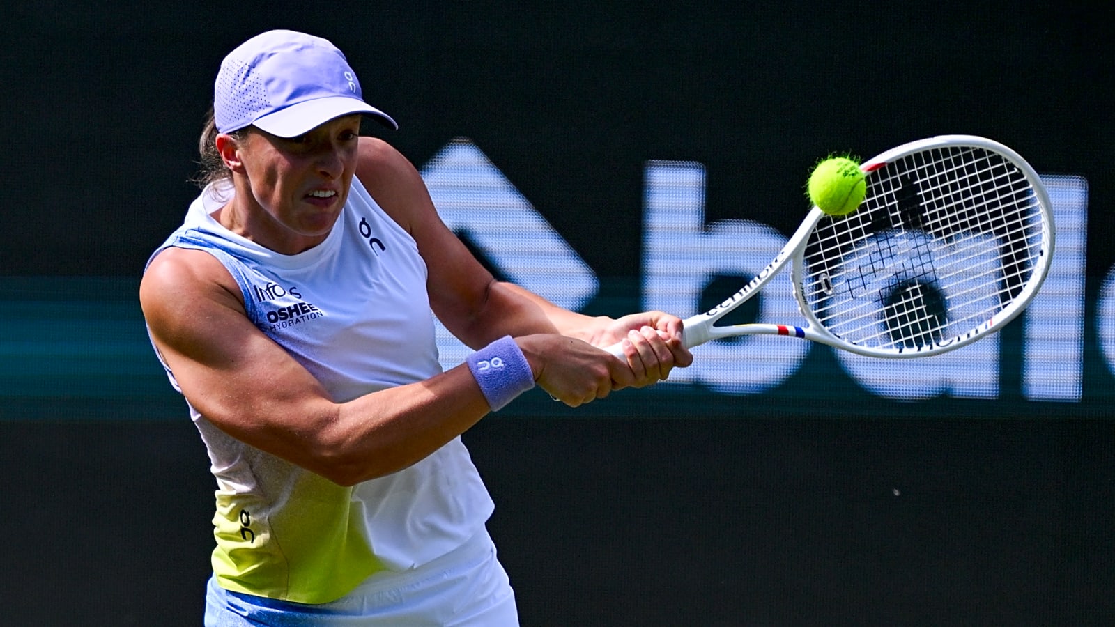 Andy Roddick Shares What He Thinks Iga Swiatek Must Do to Improve Her Game for Grass Swing