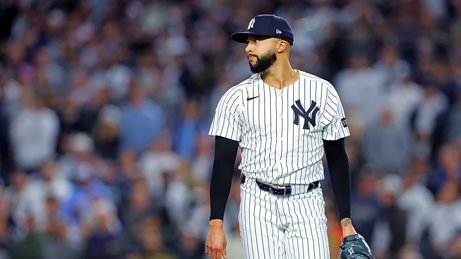 Devin Williams takes a parting shot at Yankees fans