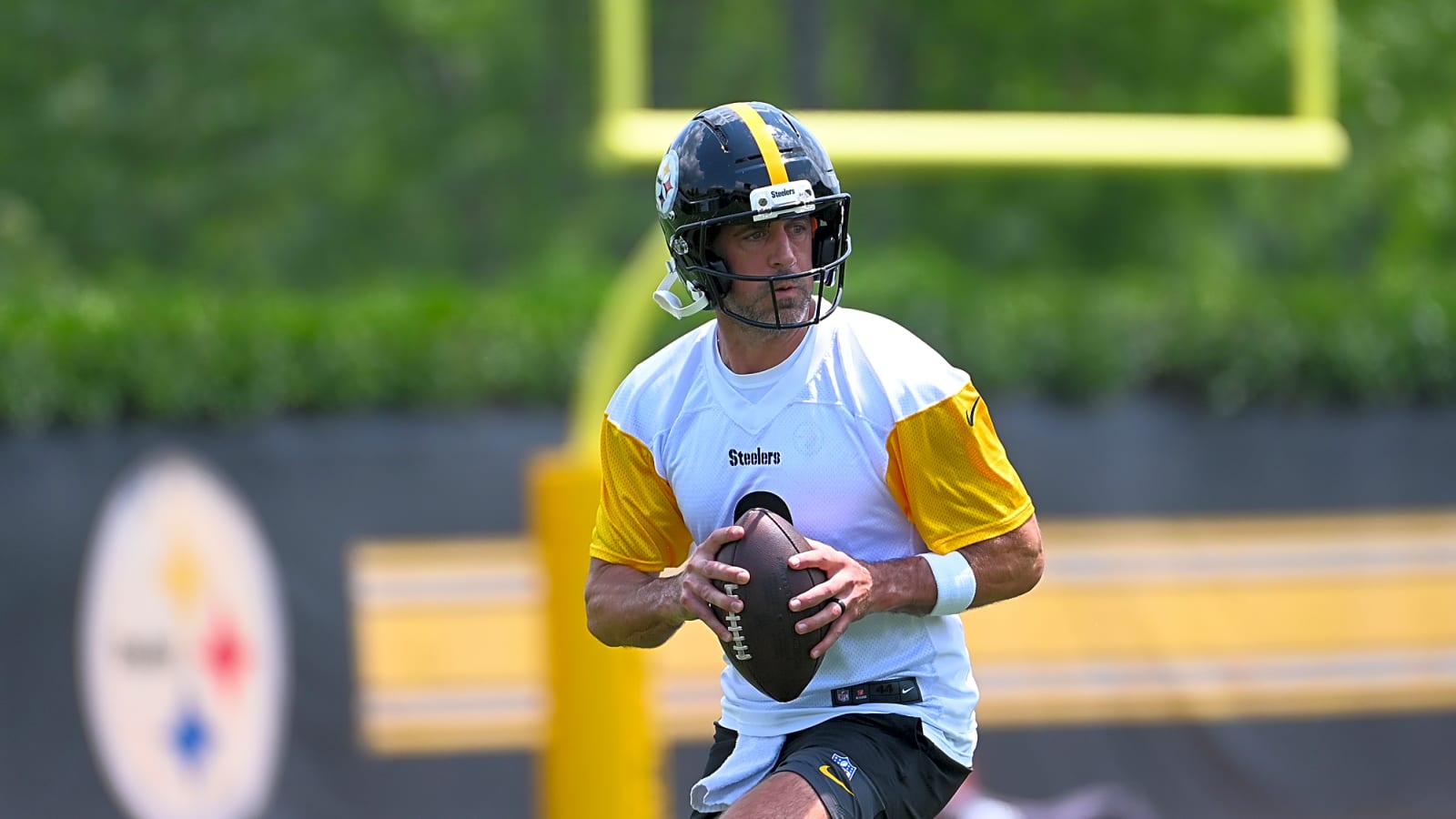 Fowler: Steelers Now Seen As 'Vastly Better' By NFL Coaches After Aaron Rodgers Signing