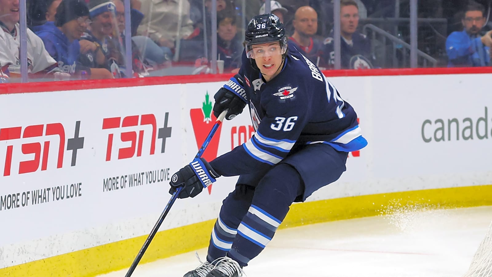 Jets Re-Sign Morgan Barron To Two-Year Deal