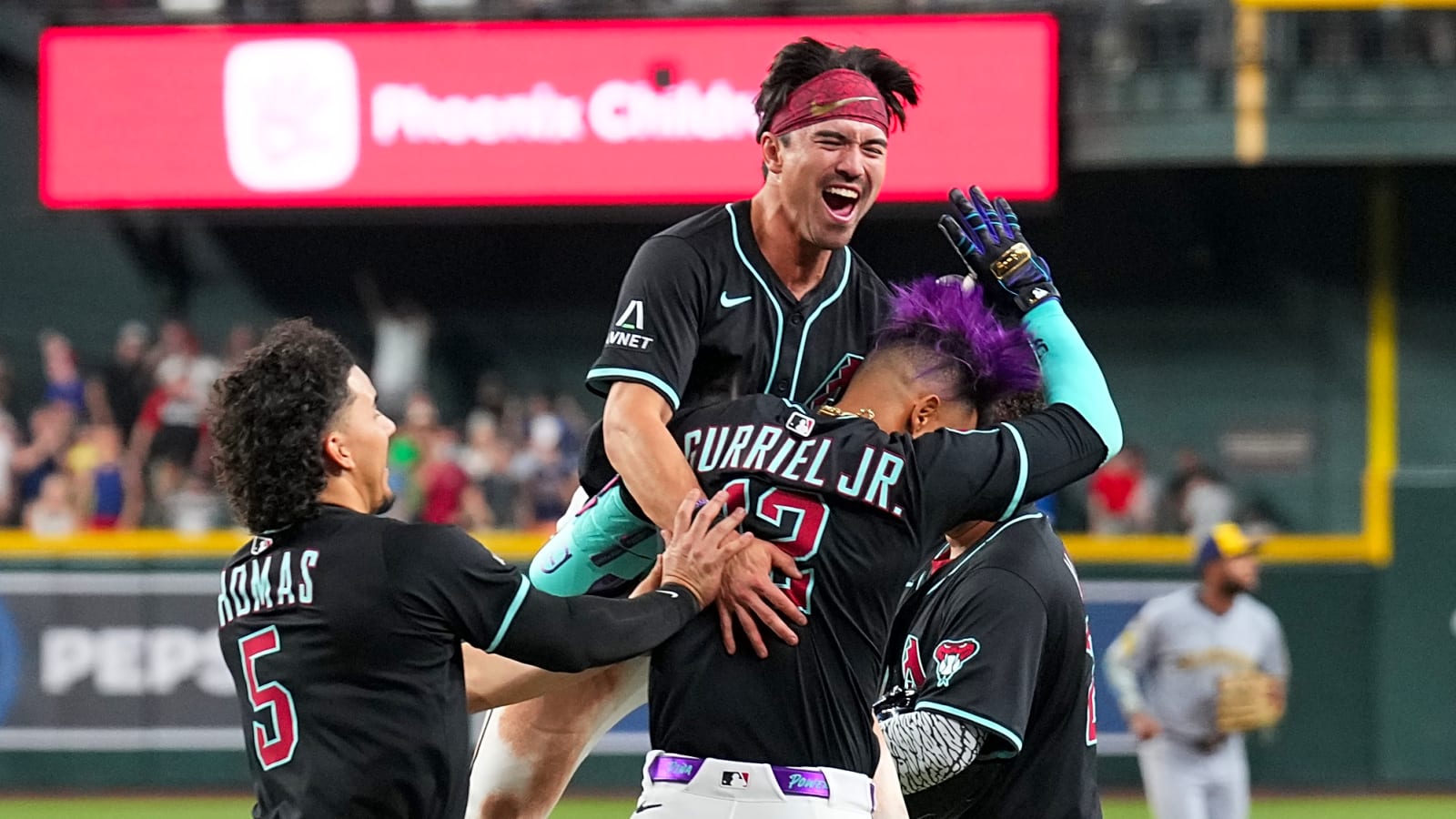 Arizona Diamondbacks Rally For Huge Walk-Off Win