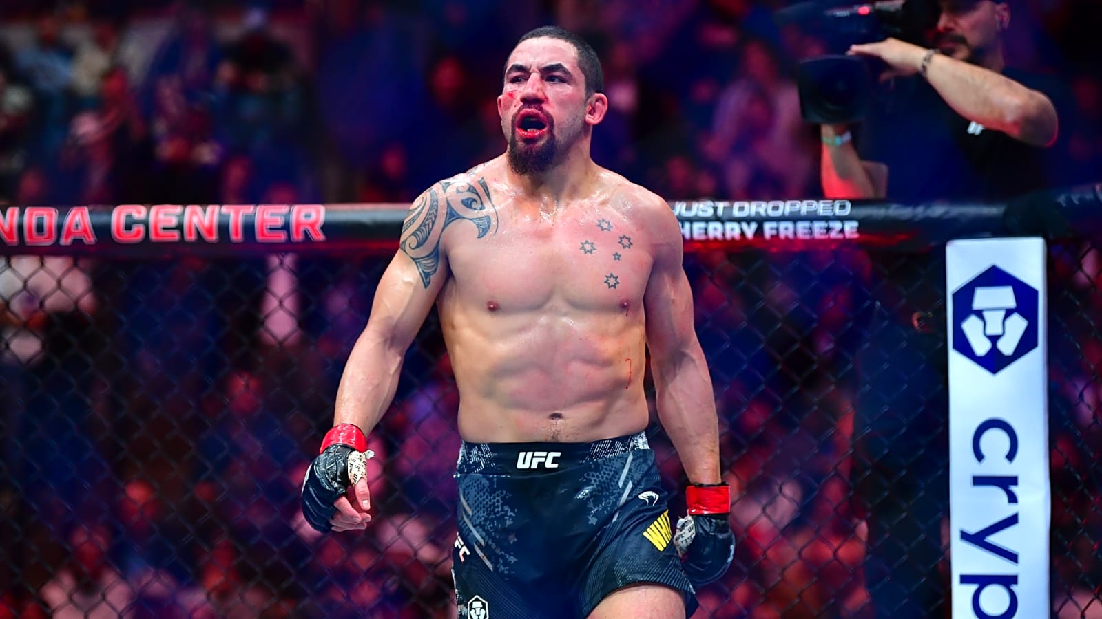 Robert Whittaker goes off about referee stand-ups in UFC 319 main event