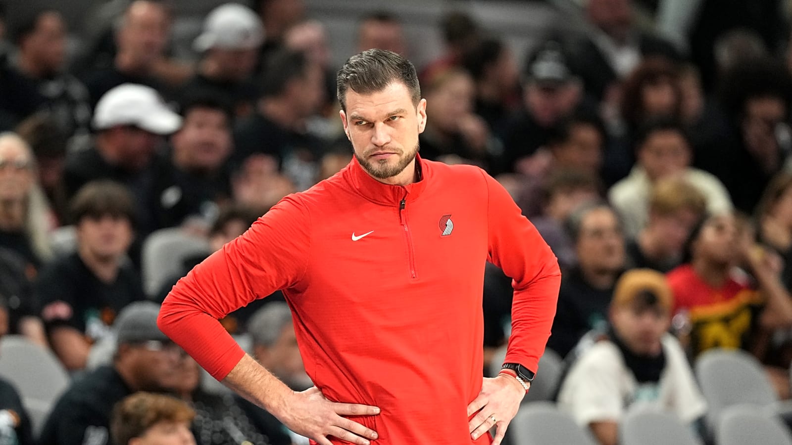 Bulls hiring Tiago Splitter as coach; Blazers search continues