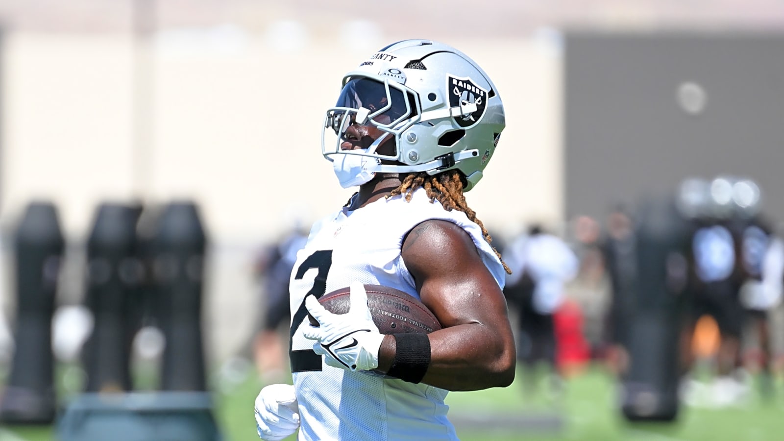 Analyst not a fan of major Raiders offseason move