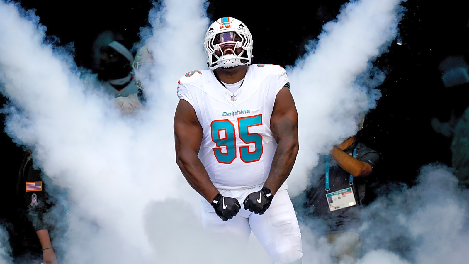 Giants Host DT Benito Jones