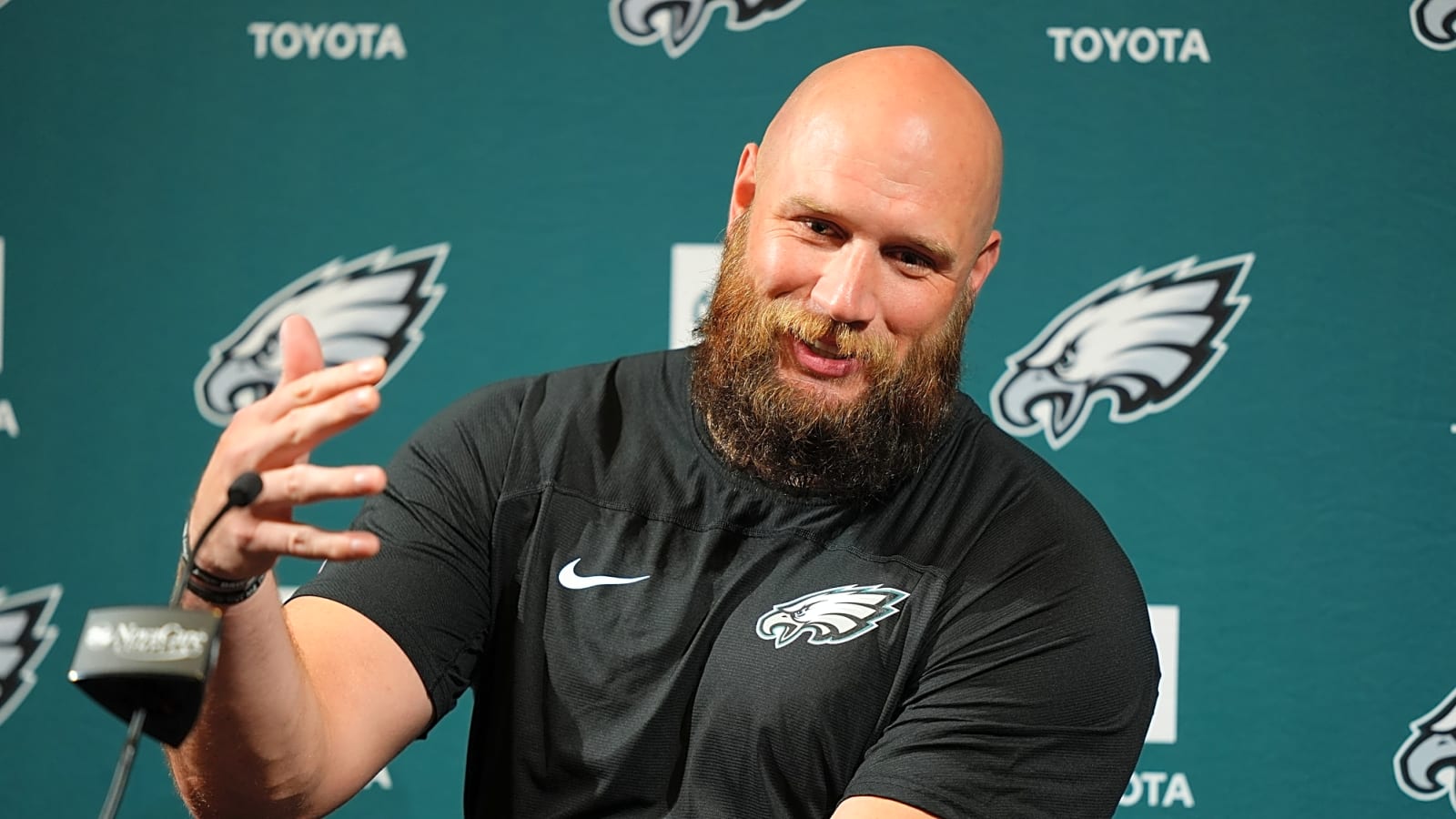 Eagles Veteran Taking No Days Off Preparing For Year 13