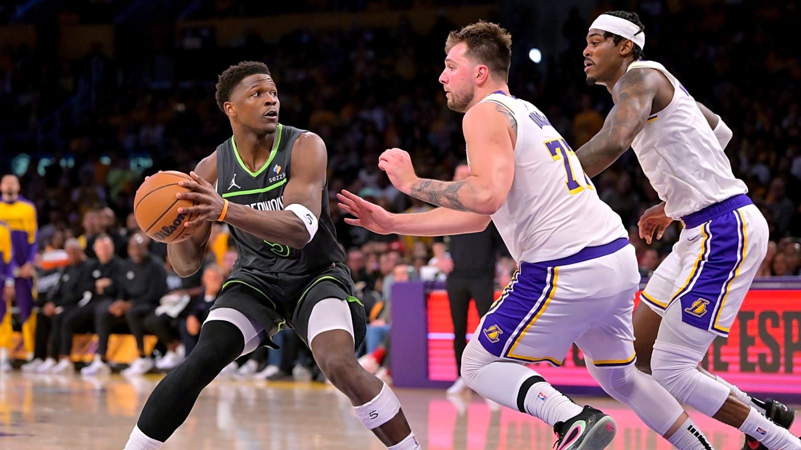 Total Play on T-Wolves vs. Lakers Game 2