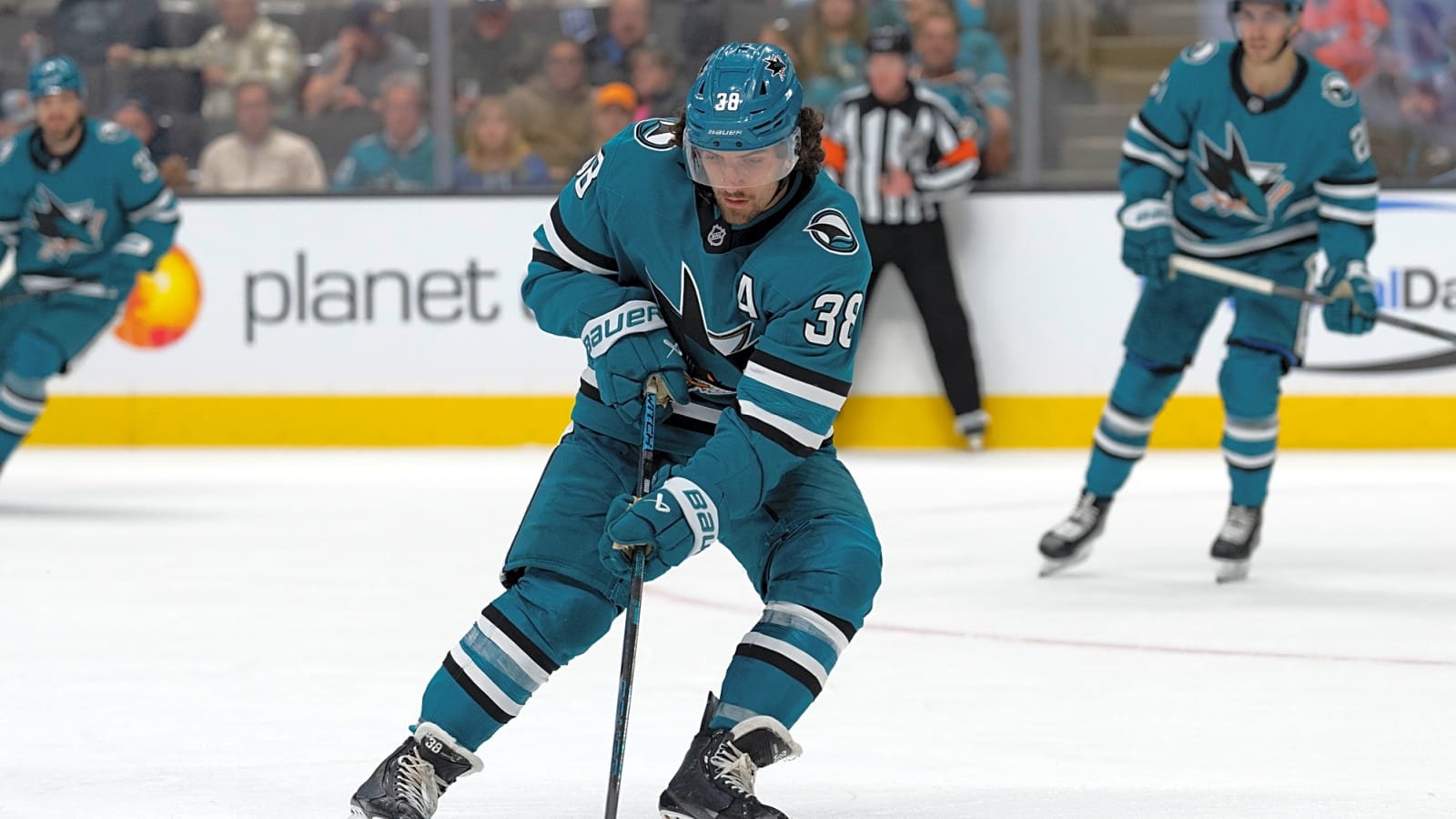 Jets Linked to Blockbuster Move for Sharks&#39; Defensive Star, per David Pagnotta