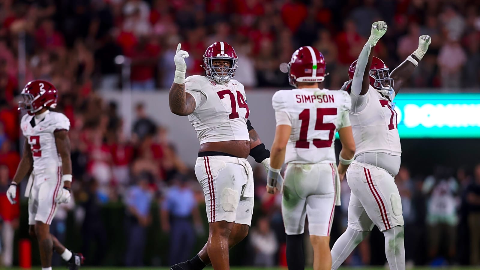 Alabama ran the most incredible screen pass
