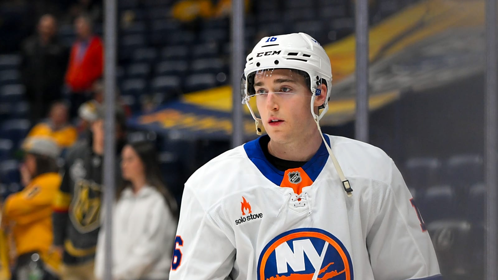 Islanders recall forward Marc Gatcomb