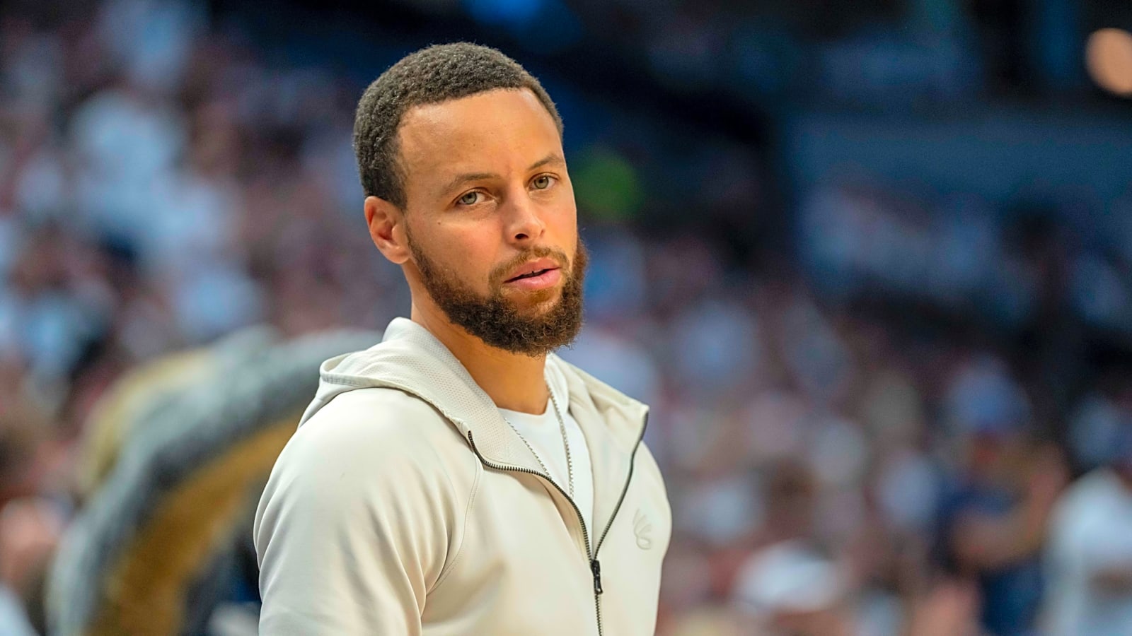 Steph Curry Took Larry Bird’s No Look 3 Decades After The Celtics Legend Originated It, Says Robert Parish
