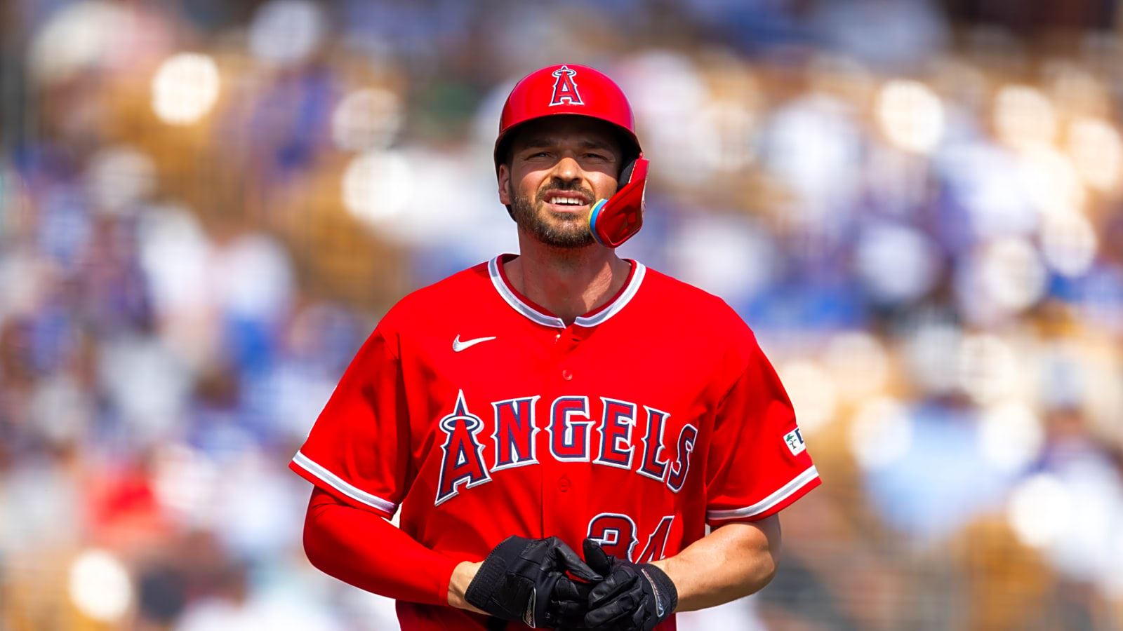 Mancini Returns, Three Hits After 1,043-Day Hiatus