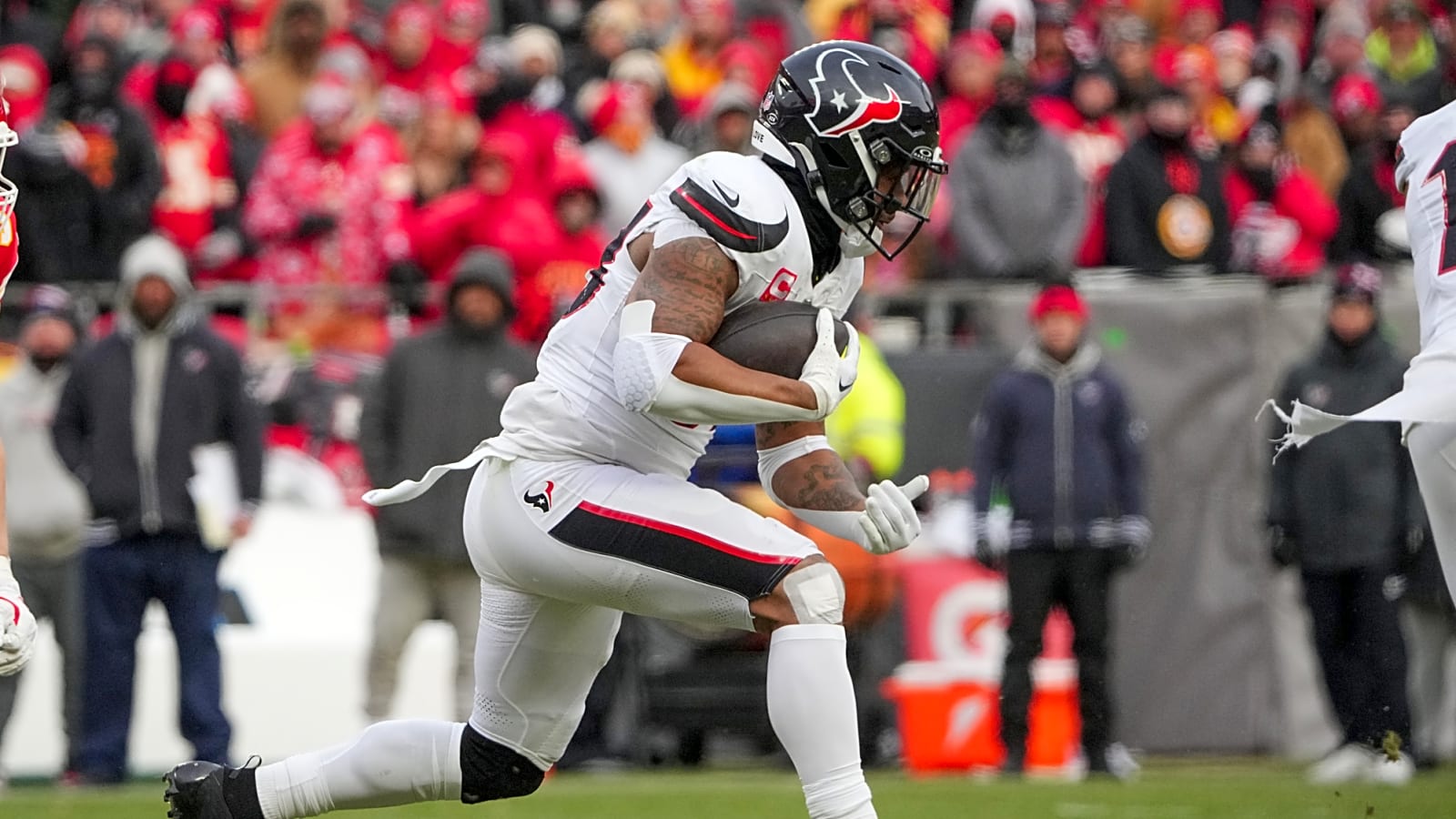 Texans RB Joe Mixon Not Returning This Season