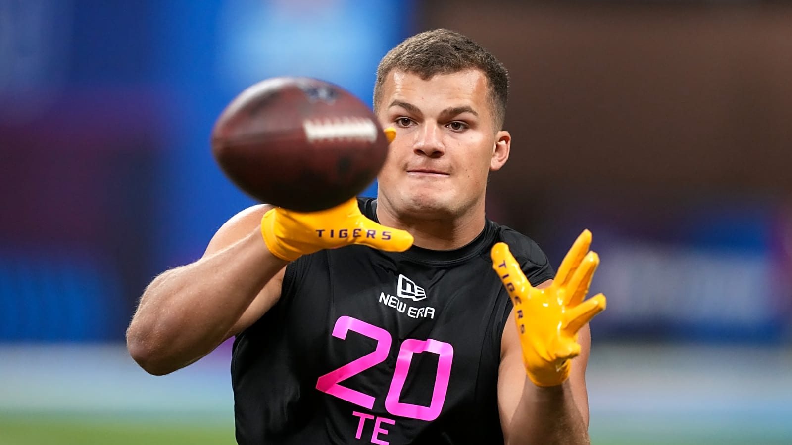 New York Jets TE Mason Taylor draws Travis Kelce comparison