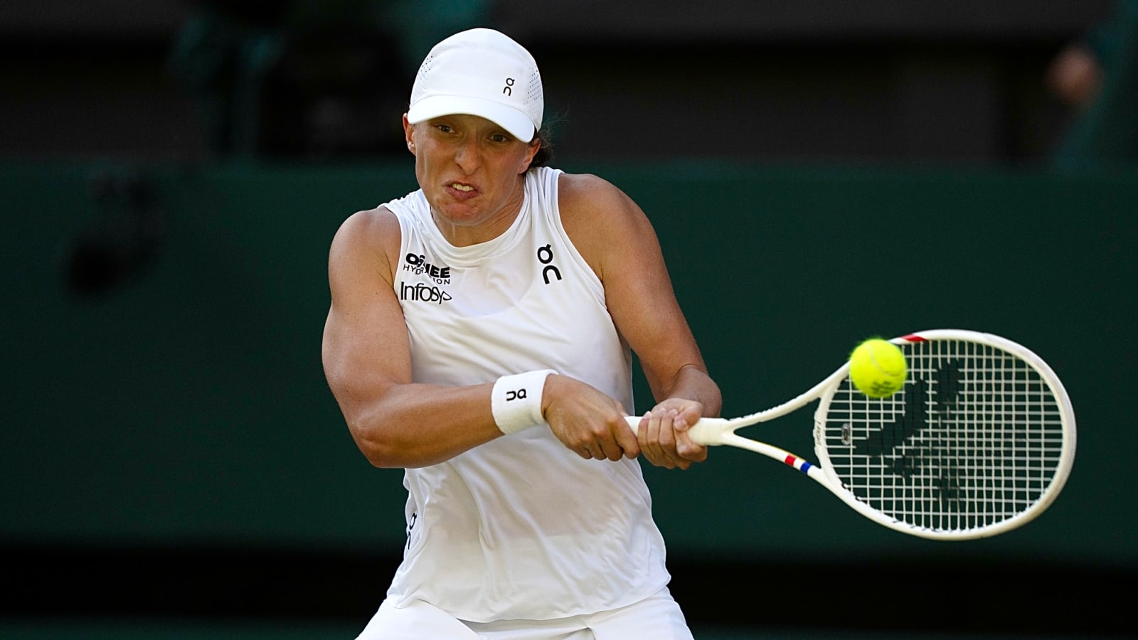 'That is the only hiccup she had' - Martina Navratilova details Iga Swiatek's dominant Wimbledon win over Belinda Bencic
