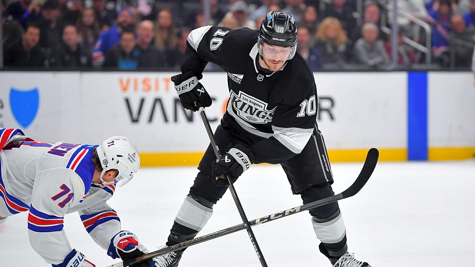 Bruins sign Tanner Jeannot, Jordan Harris