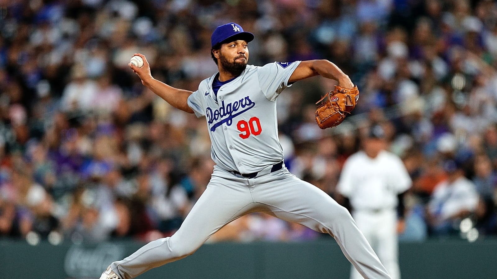 Braves swing trade with Marlins ahead of the second half