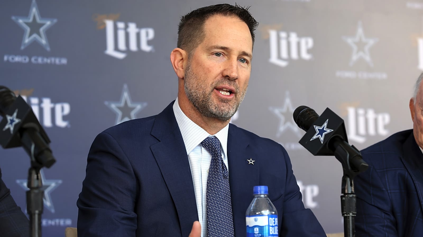 Inside Cowboys Coach&#39;s Inspirational Speech To Rookies