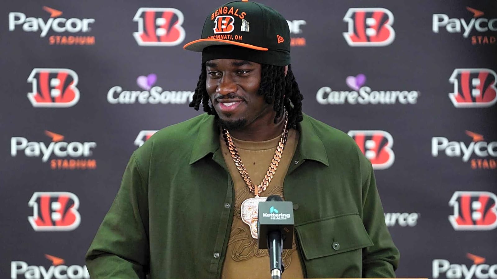 Bengals Court Controversy Again after 1st Round Pick Remains Unsigned due to ‘Surprising’ Contract Clause