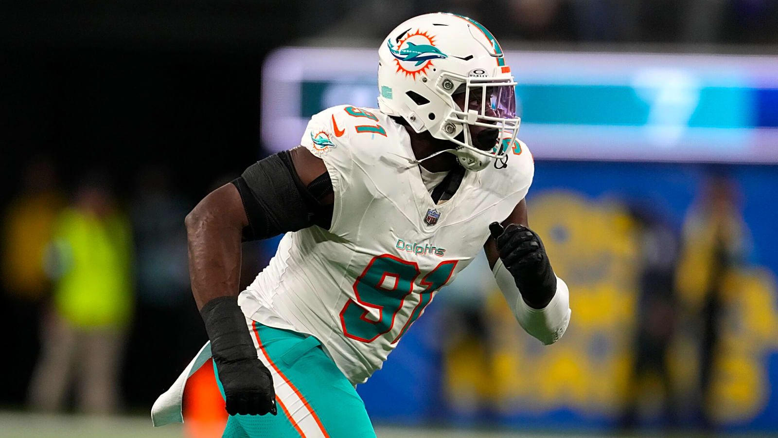 Jaguars Signing DE Emmanuel Ogbah To One-Year Deal