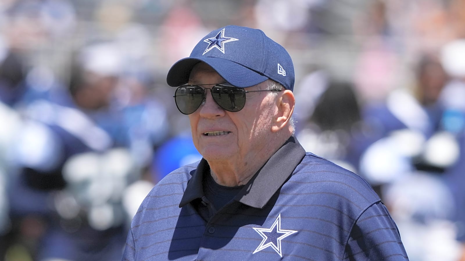 Jones Inc. keeps hurting Cowboys by shooting their 2 mouths