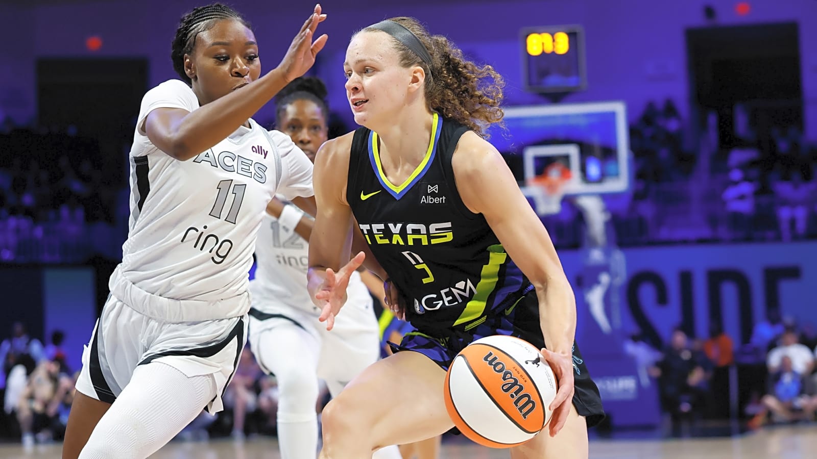 'We Got Stagnant': Dallas Wings Rest Paige Bueckers, Struggle Late in Loss to Las Vegas Aces