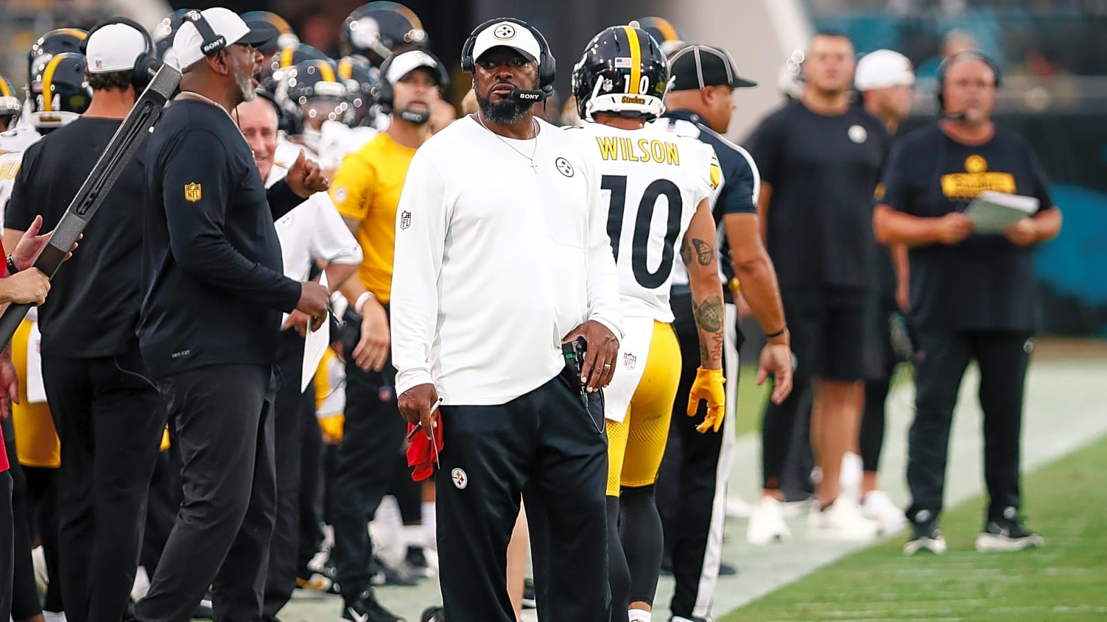 Steelers&#39; AFC North Rival Having Major Issues That Should Make 2025 NFL Season Easier For Pittsburgh