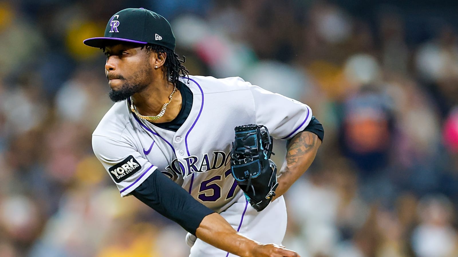 Rockies Trade Angel Chivilli To Yankees