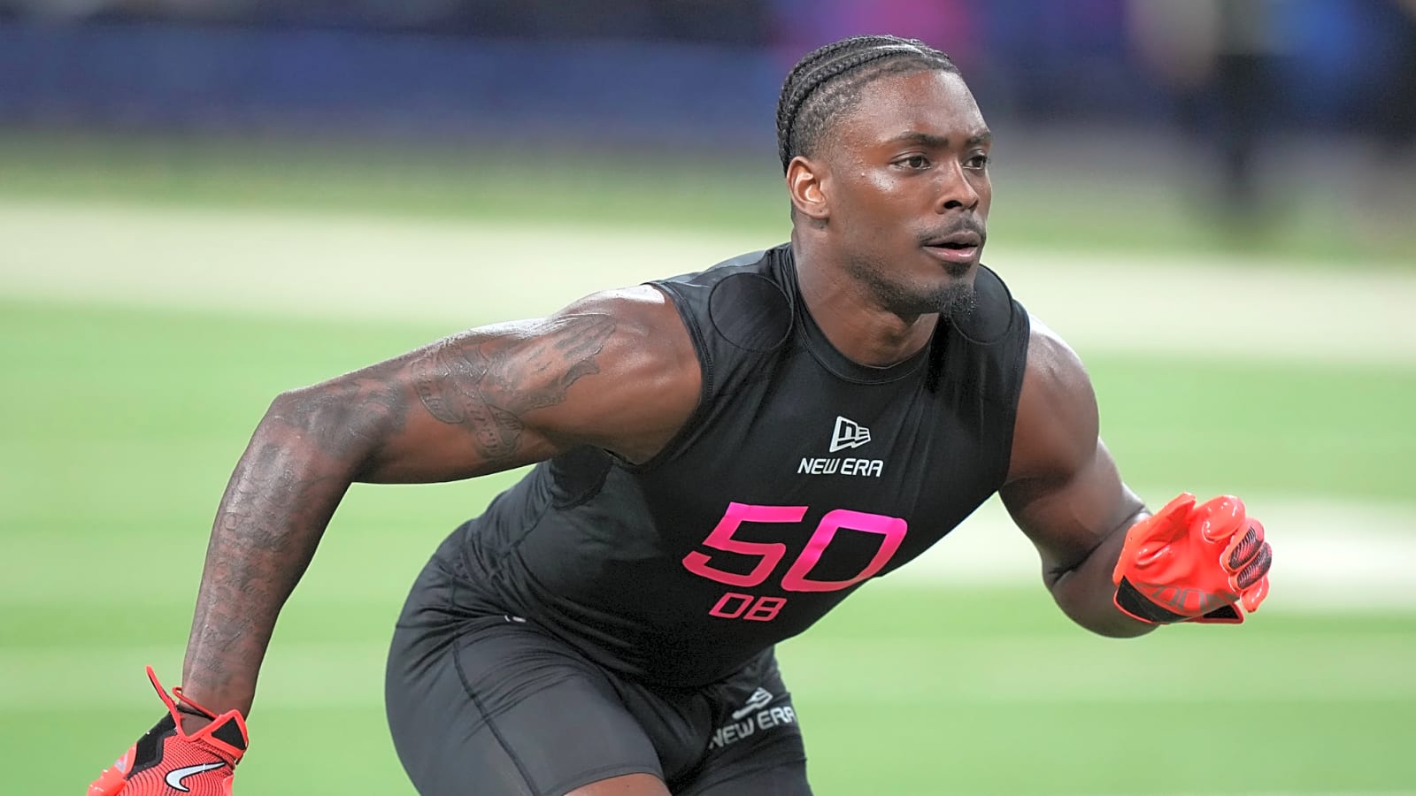 Eagles host S Malaki Starks; team interested in Walter Nolen, James Pearce Jr.?