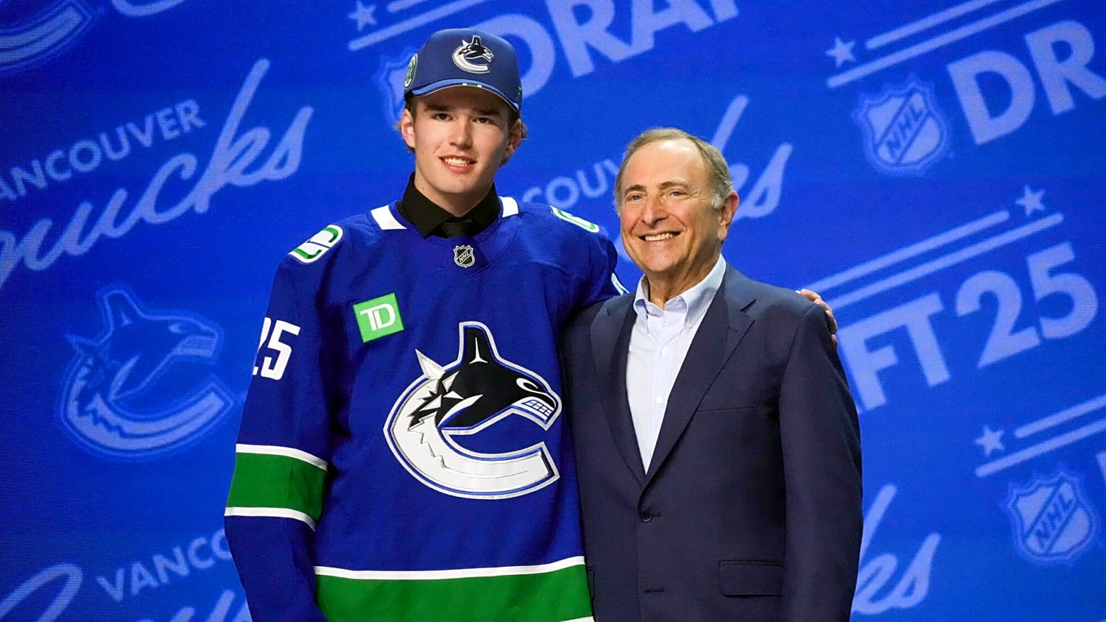 What the Vancouver Canucks are getting in Braeden Cootes