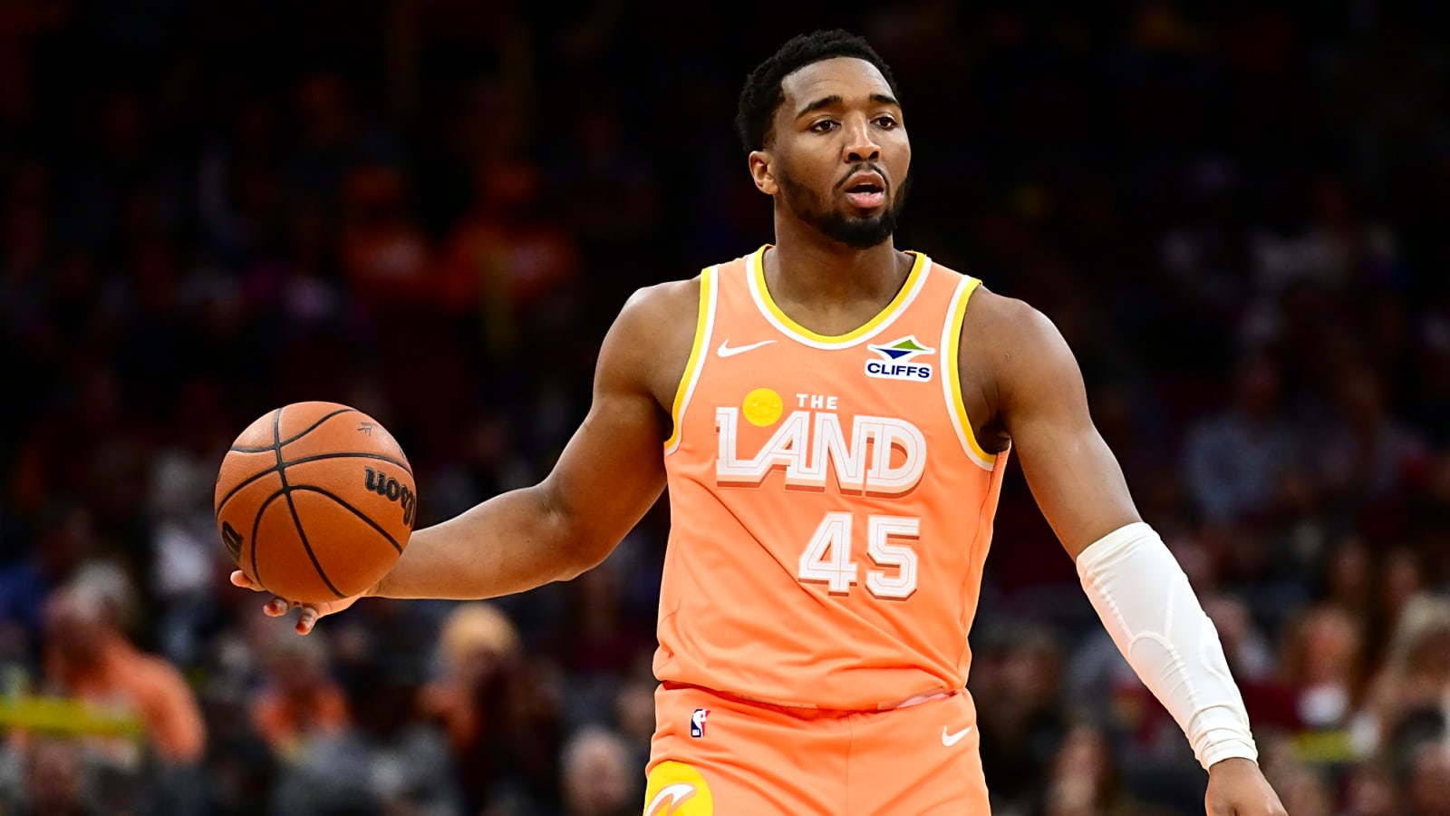Latest on Donovan Mitchell, Cavs