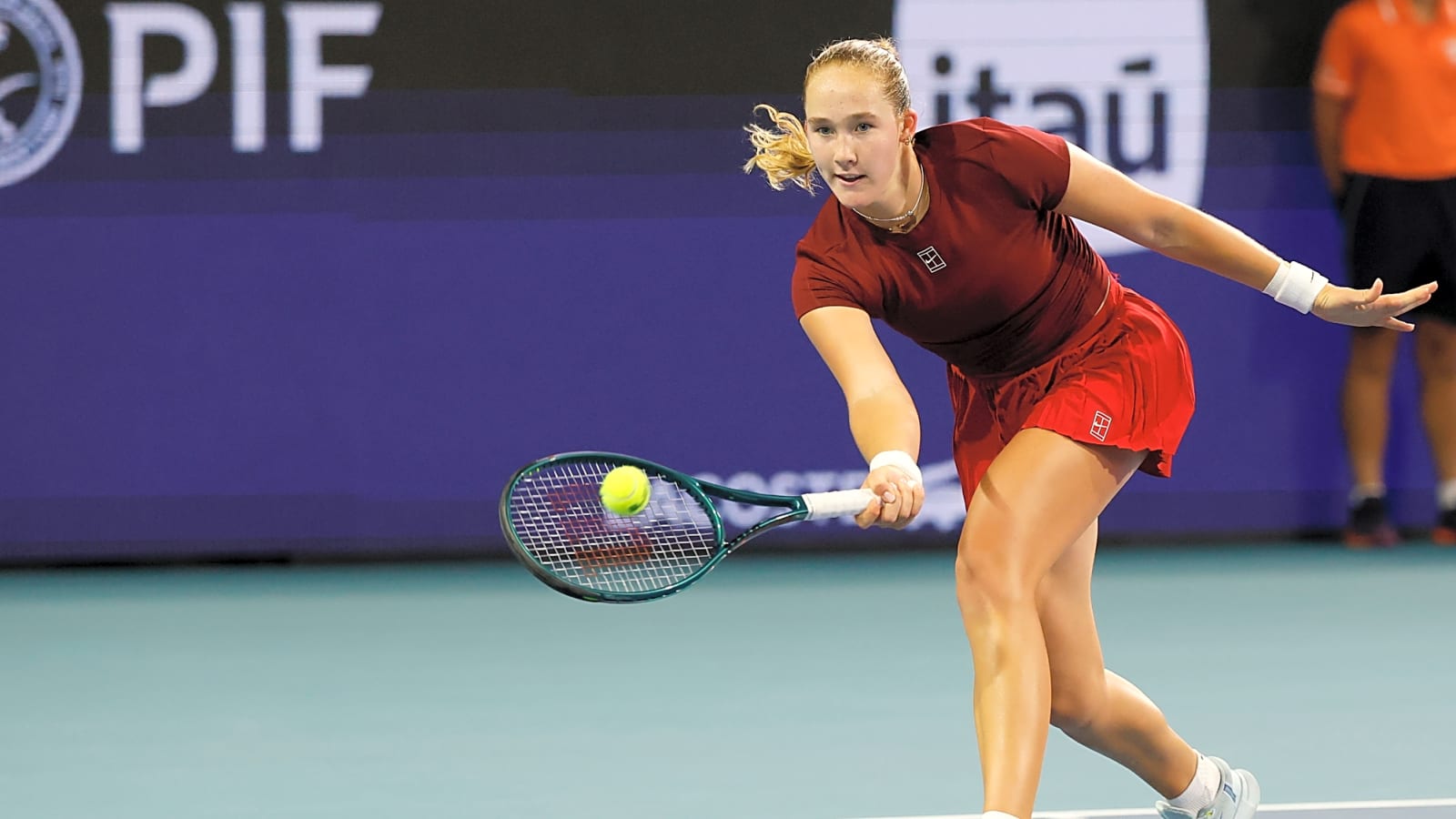Marvelous Mirra Andreeva makes Madrid Open return with straight sets opener