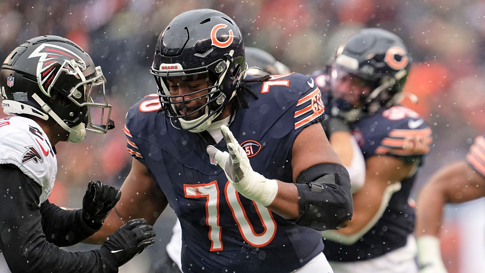 Braxton Jones receives clearance; Bears holding LT competition