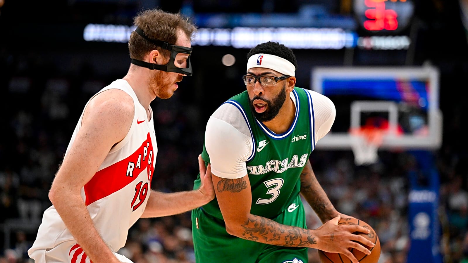 Dallas Mavericks Widely Expected To Trade Anthony Davis, Klay Thompson