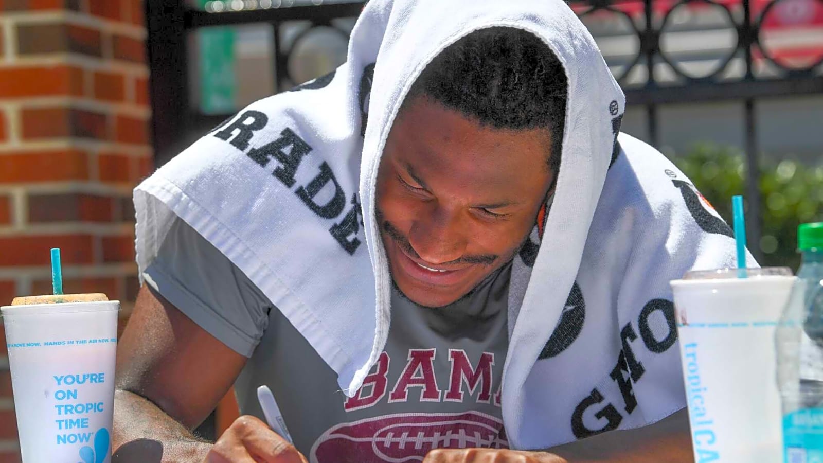 Alabama WR Jalen Hale thanks Tide fans in return to action on A-Day