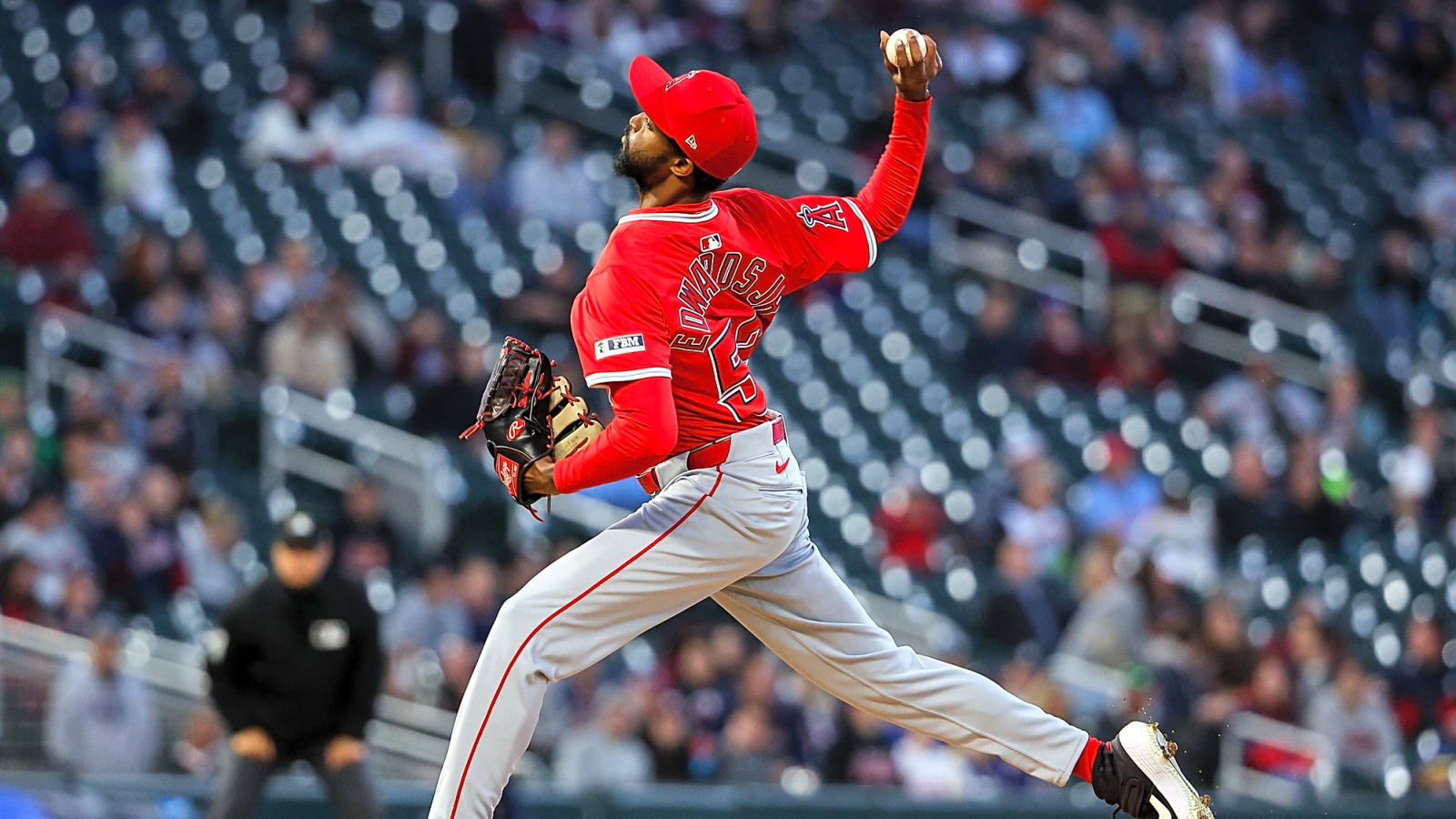 Carl Edwards Jr. elects free agency