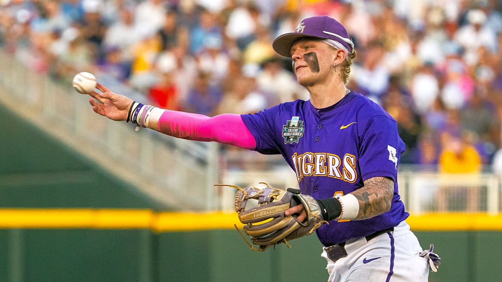 Milwaukee Brewers select LSU 2B Daniel Dickinson in 2025 MLB Draft