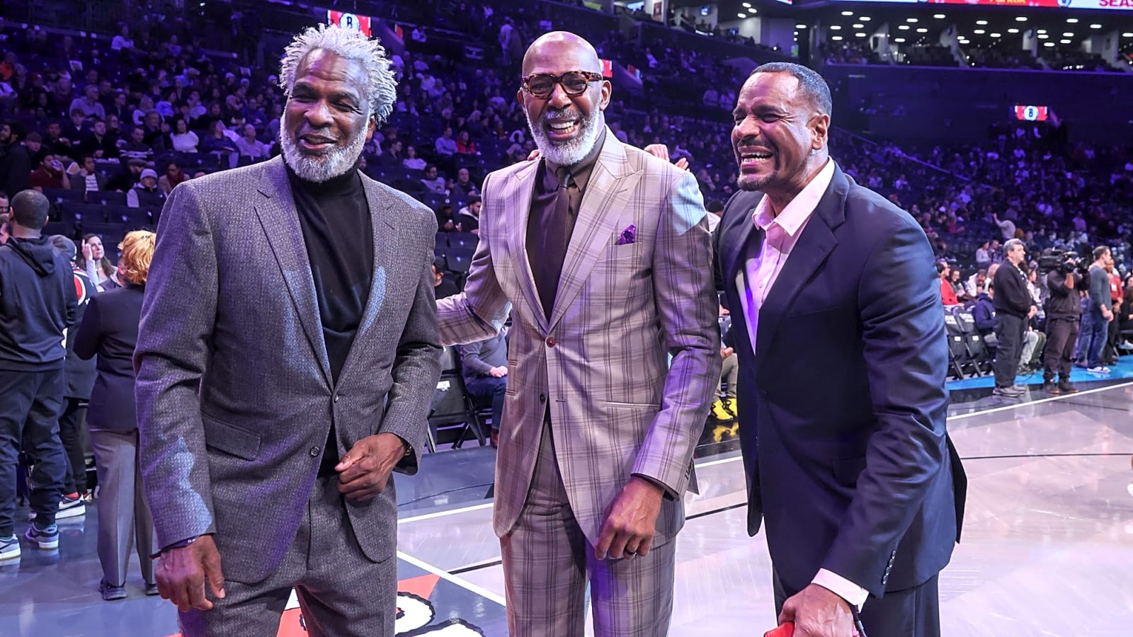 Charles Oakley takes shots at 'hypocrite' Charles Barkley