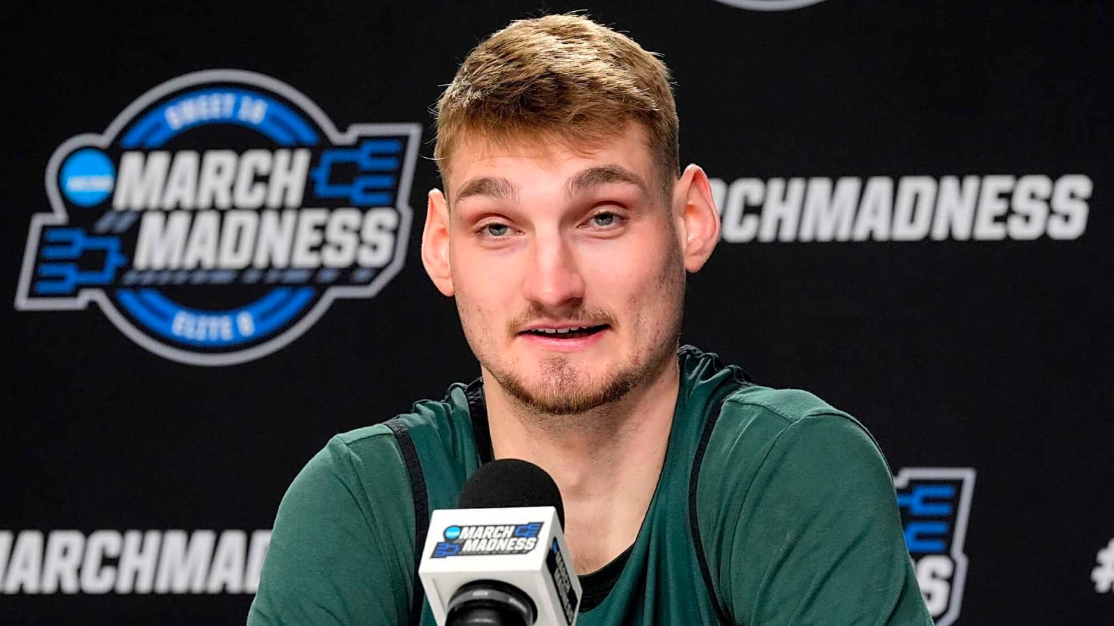 Carson Cooper, Grizzlies Agree To Two-Way Deal