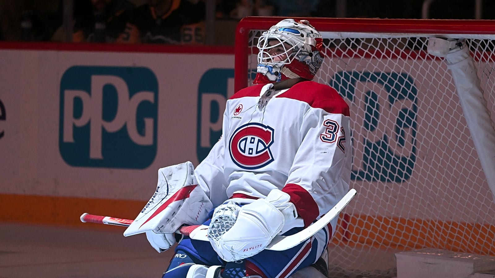 Jacob Fowler will be the starting goalie tonight