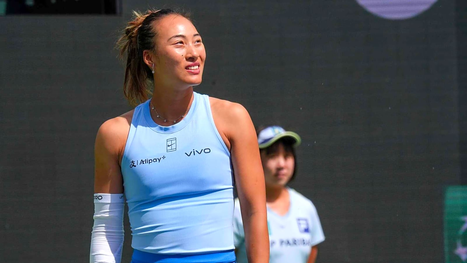 Zheng Qinwen eases through, faces rising Canadian star Victoria Mboko next at French Open