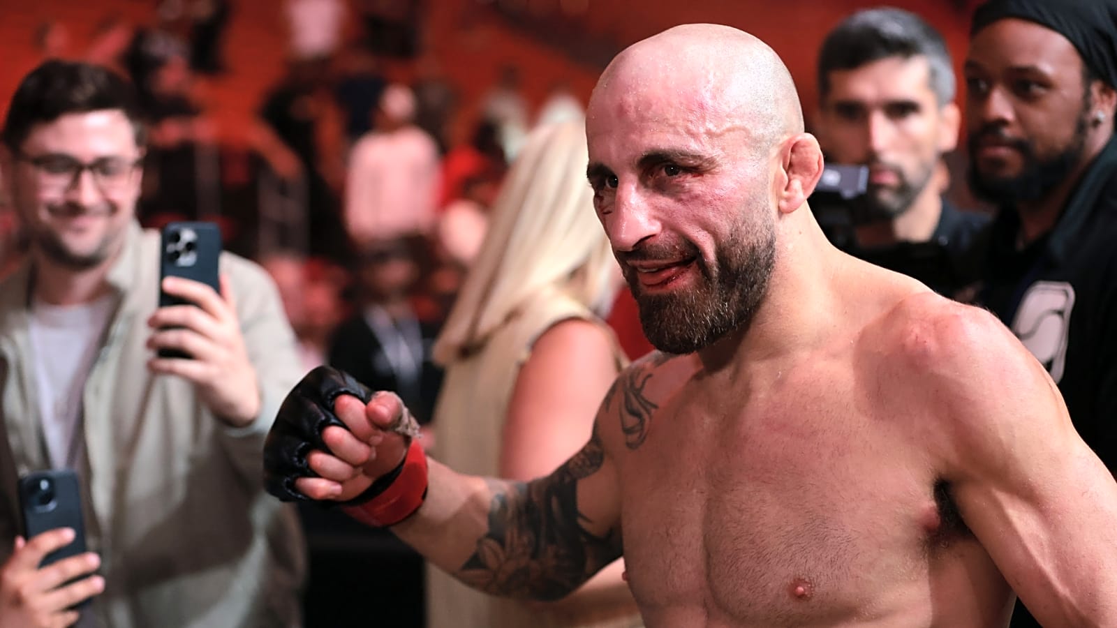 Alexander Volklanovski predicts UFC 317 main event ends in &#39;early knockout&#39;