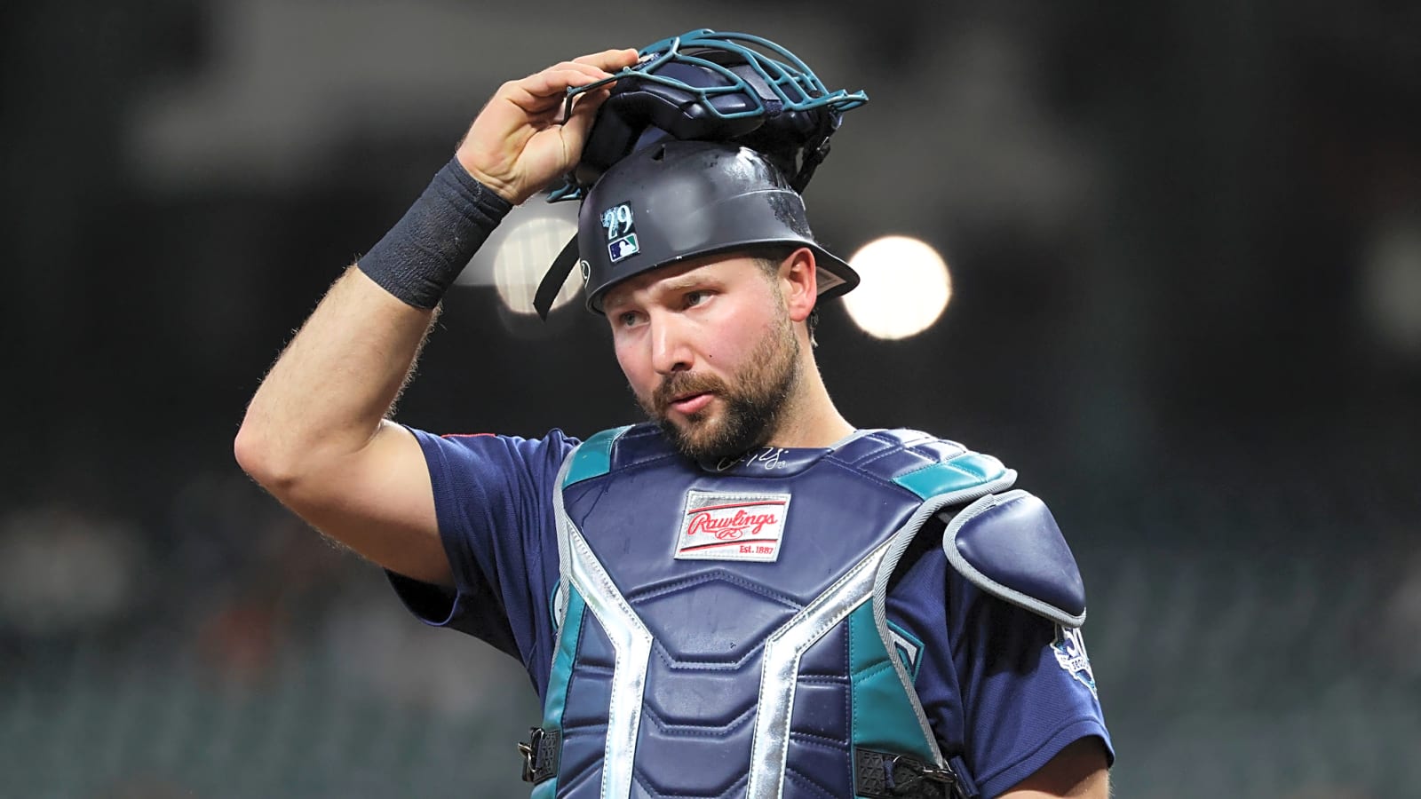 Cal Raleigh nearing wrong side of MLB history